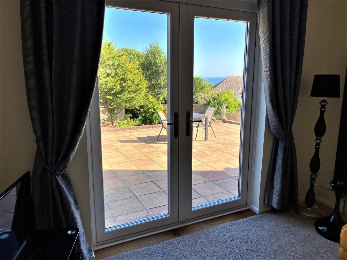 Apartamento Luxury Suntrap In Private Complex St Leonards Hastings Exterior foto